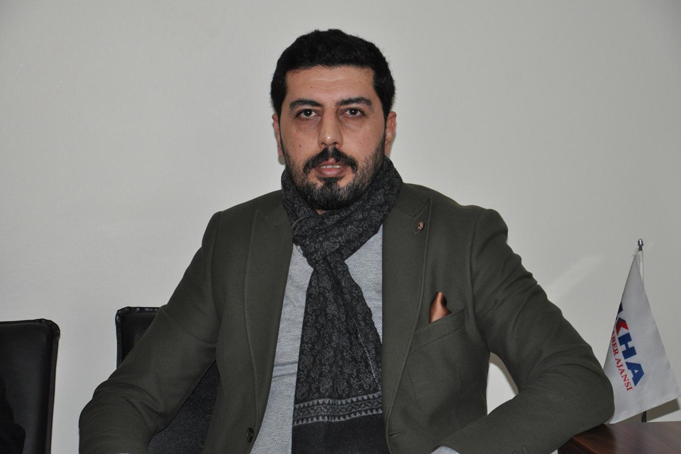 "Cinayet etnik tartışmadan kaynaklanmışsa olay çok vahimdir" "Cinayet etnik tartışmadan kaynaklanmışsa olay çok vahimdir"